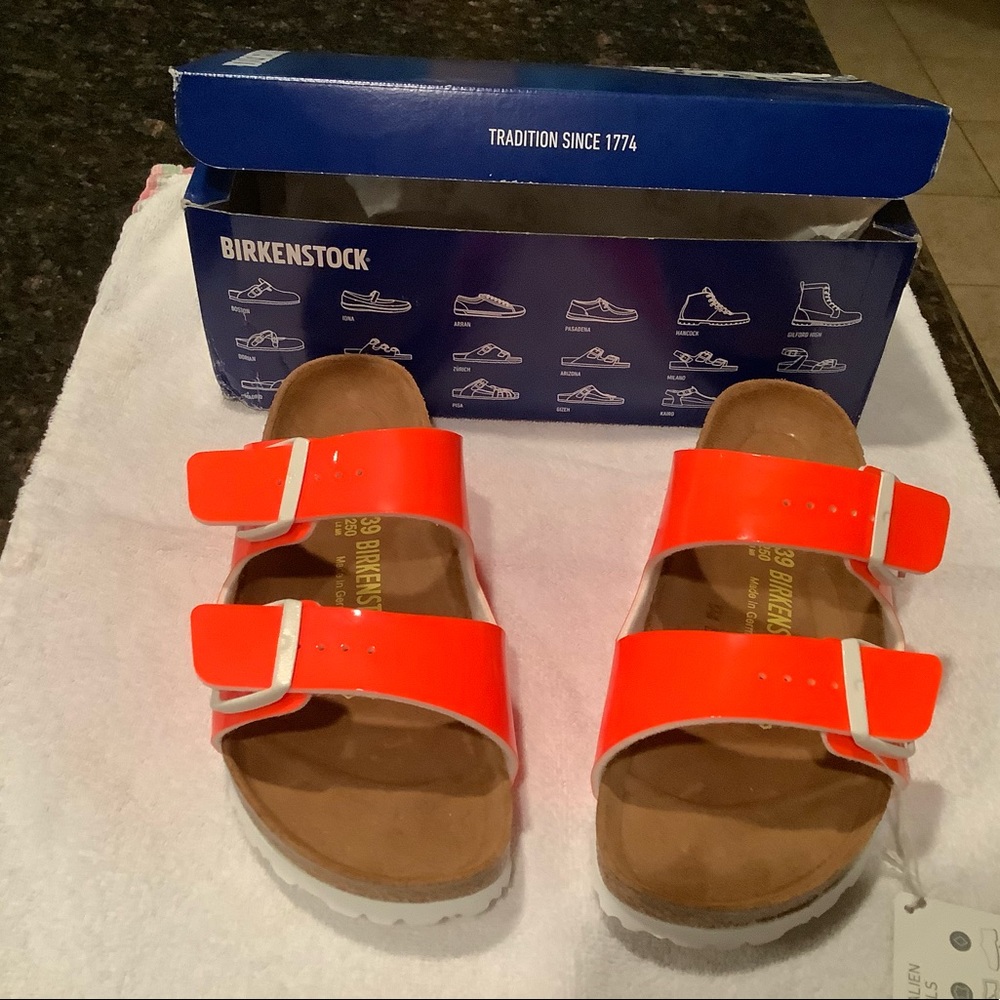 Birkenstock Arizona Patent Neon Orange New unworn in box Size 39 sandals